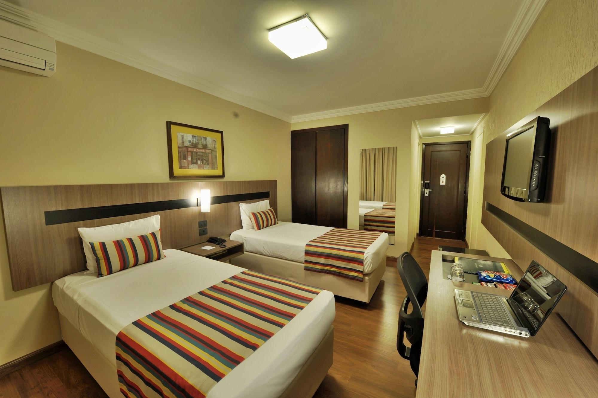 Hotel Deville Express Cascavel Cascavel  Ngoại thất bức ảnh