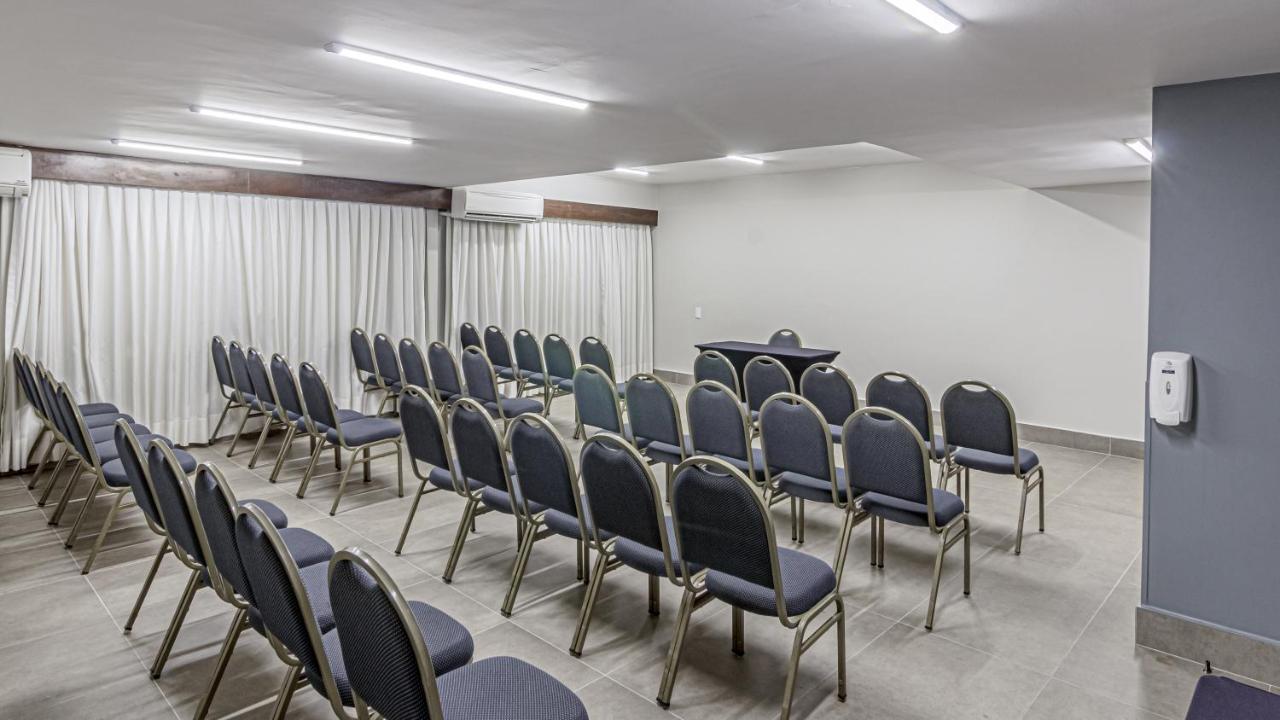 Hotel Deville Express Cascavel Cascavel  Ngoại thất bức ảnh