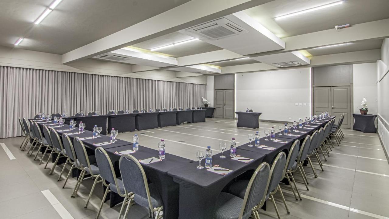 Hotel Deville Express Cascavel Cascavel  Ngoại thất bức ảnh