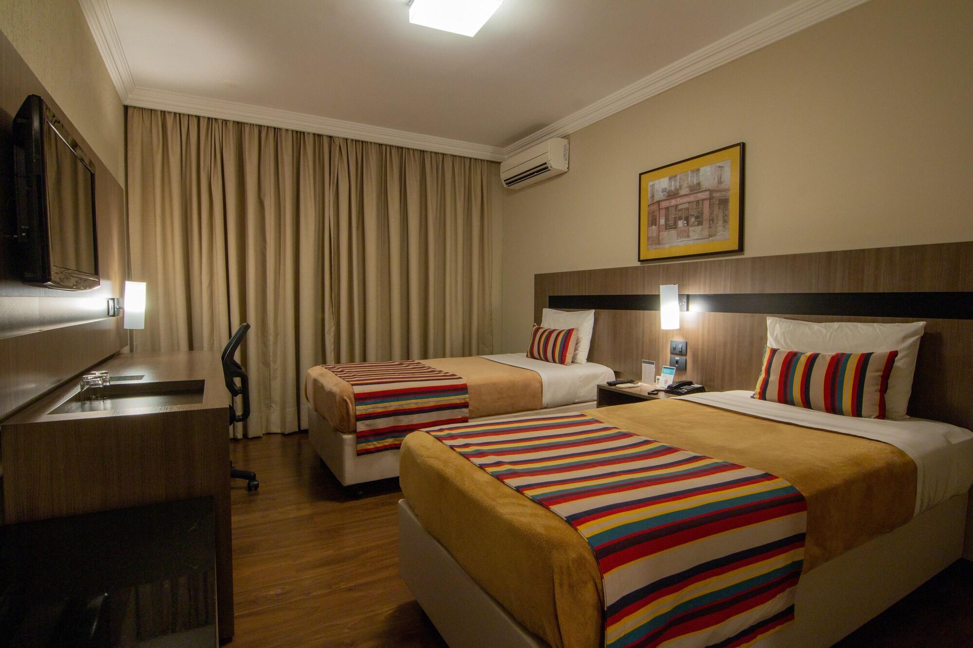 Hotel Deville Express Cascavel Cascavel  Ngoại thất bức ảnh