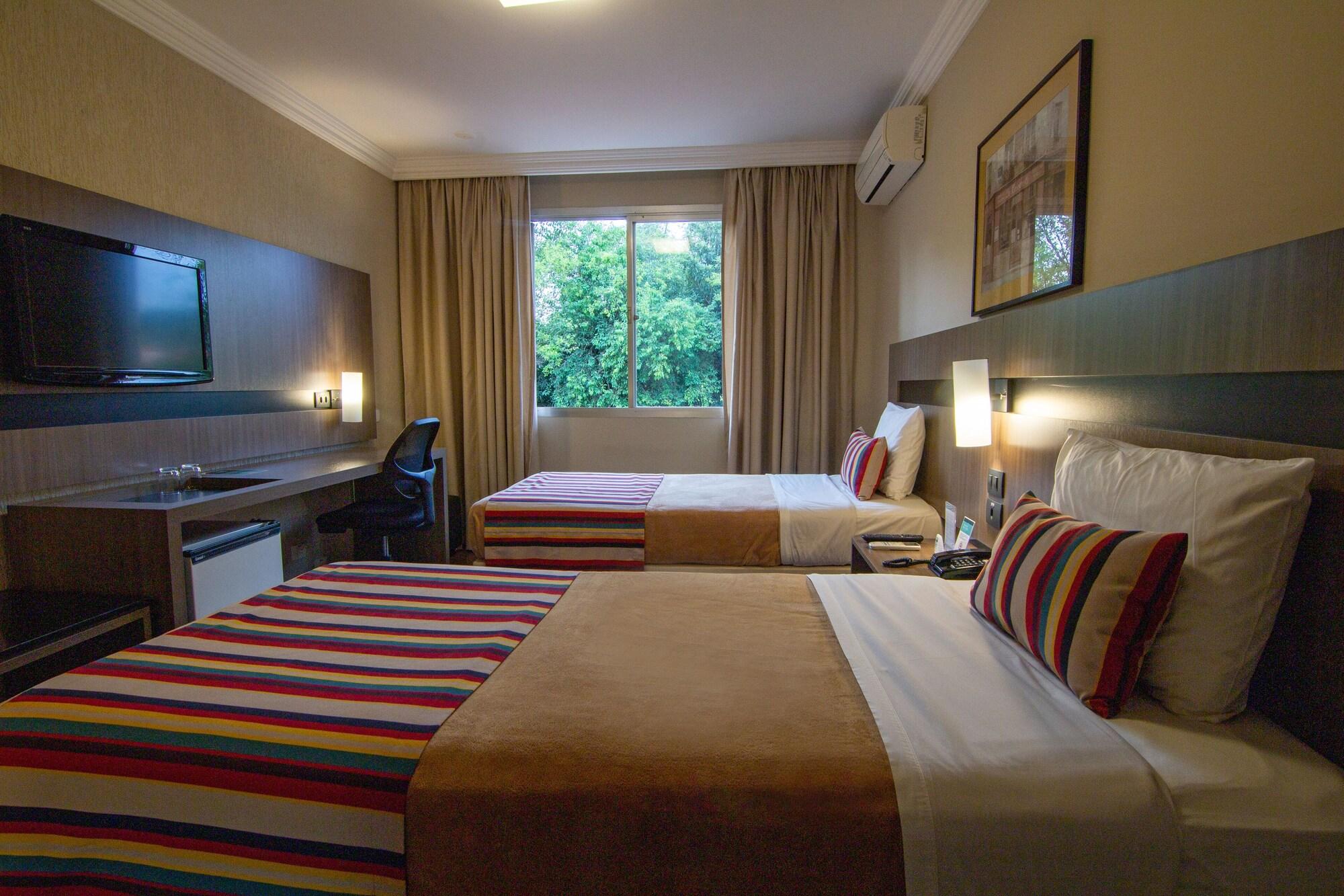 Hotel Deville Express Cascavel Cascavel  Ngoại thất bức ảnh