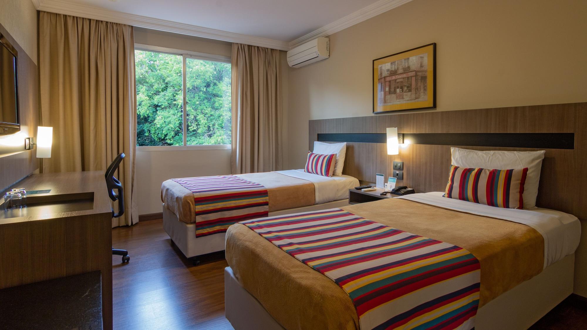 Hotel Deville Express Cascavel Cascavel  Ngoại thất bức ảnh