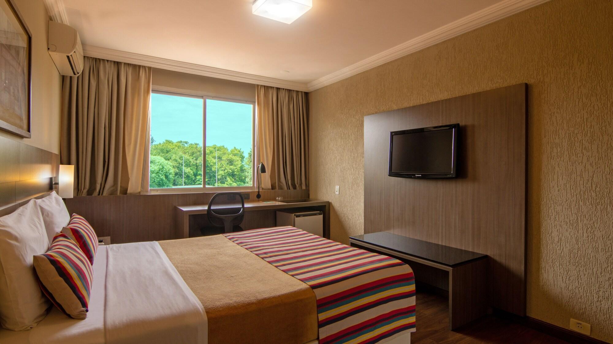 Hotel Deville Express Cascavel Cascavel  Ngoại thất bức ảnh