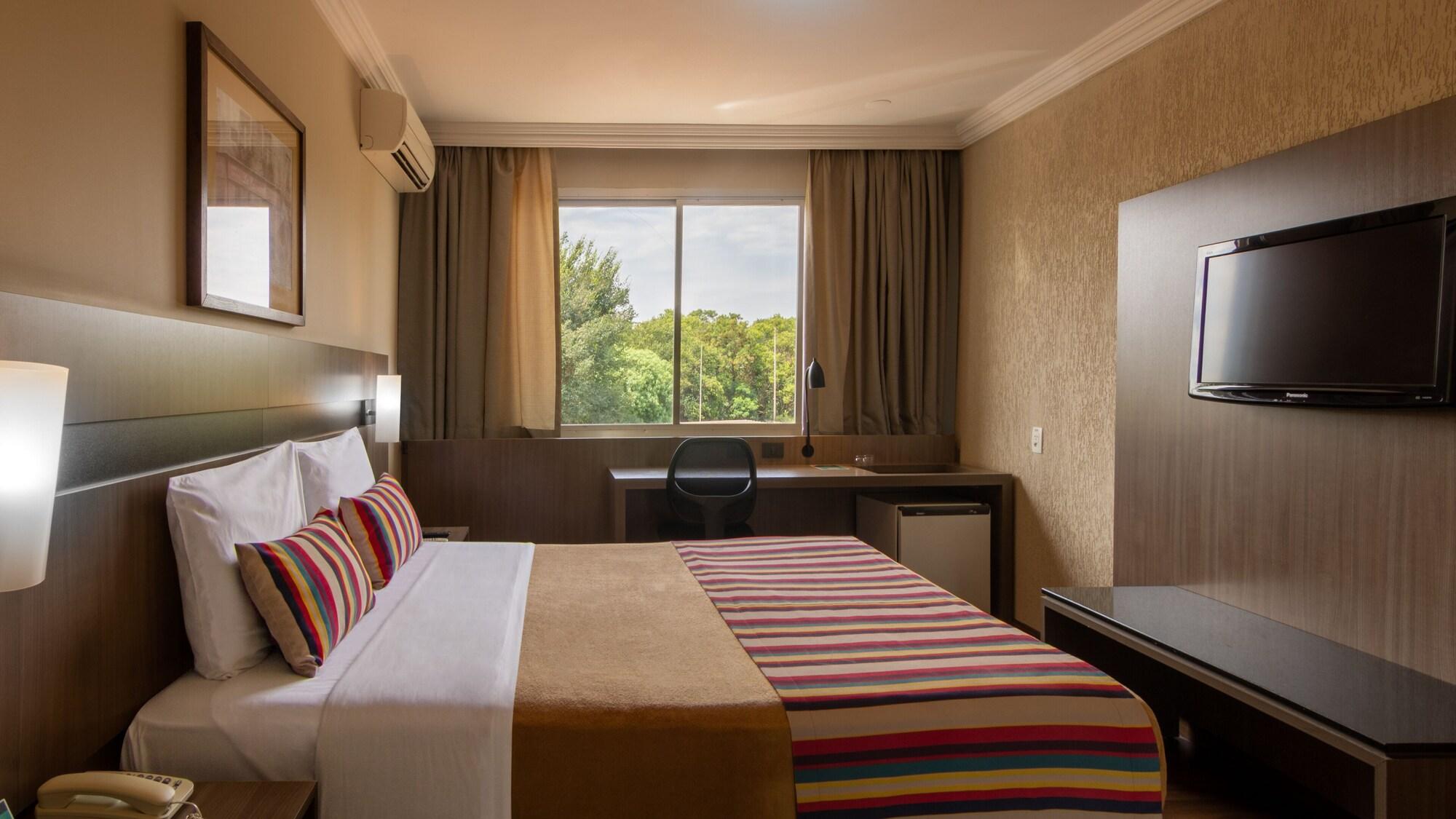 Hotel Deville Express Cascavel Cascavel  Ngoại thất bức ảnh