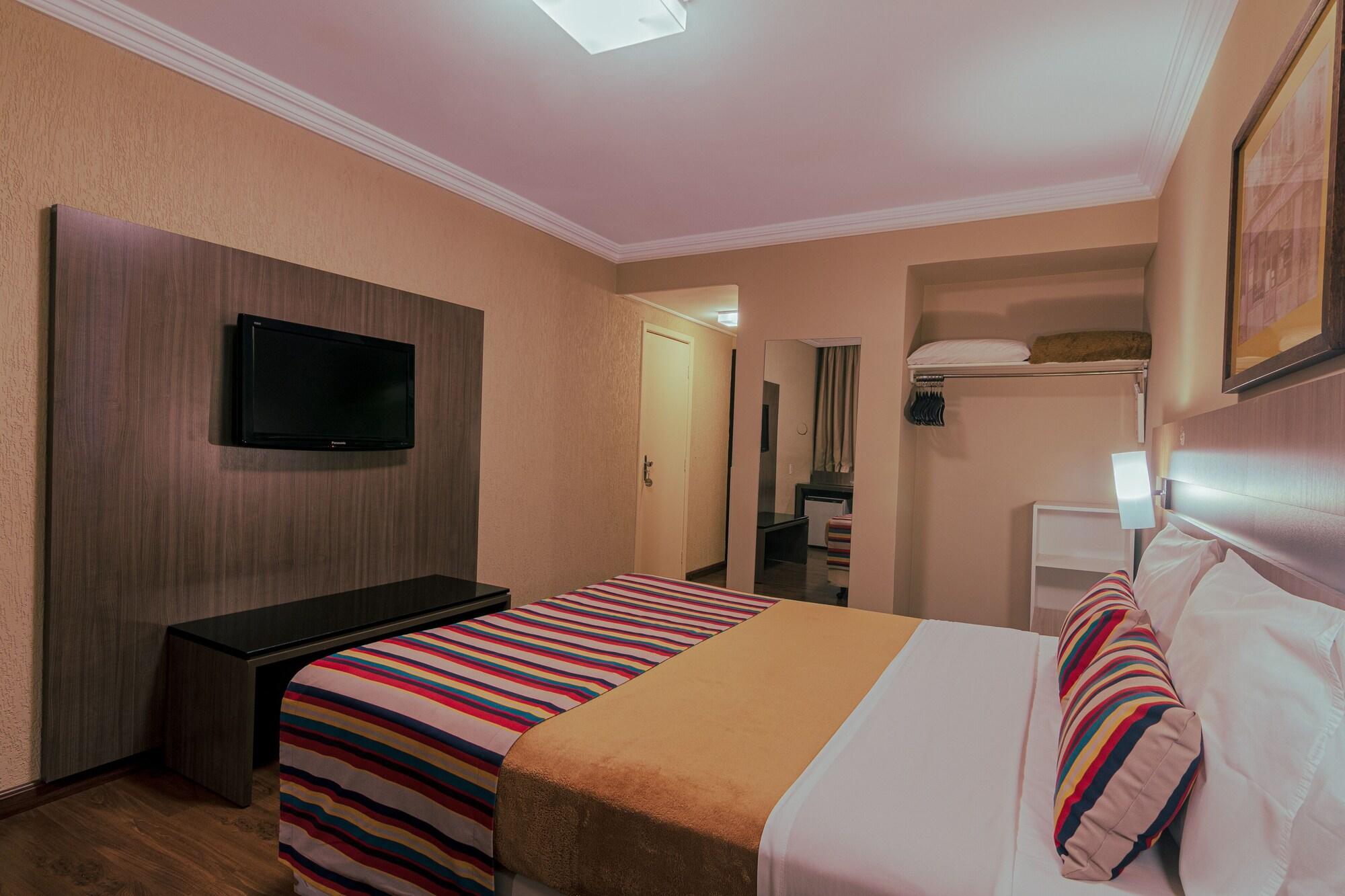 Hotel Deville Express Cascavel Cascavel  Ngoại thất bức ảnh