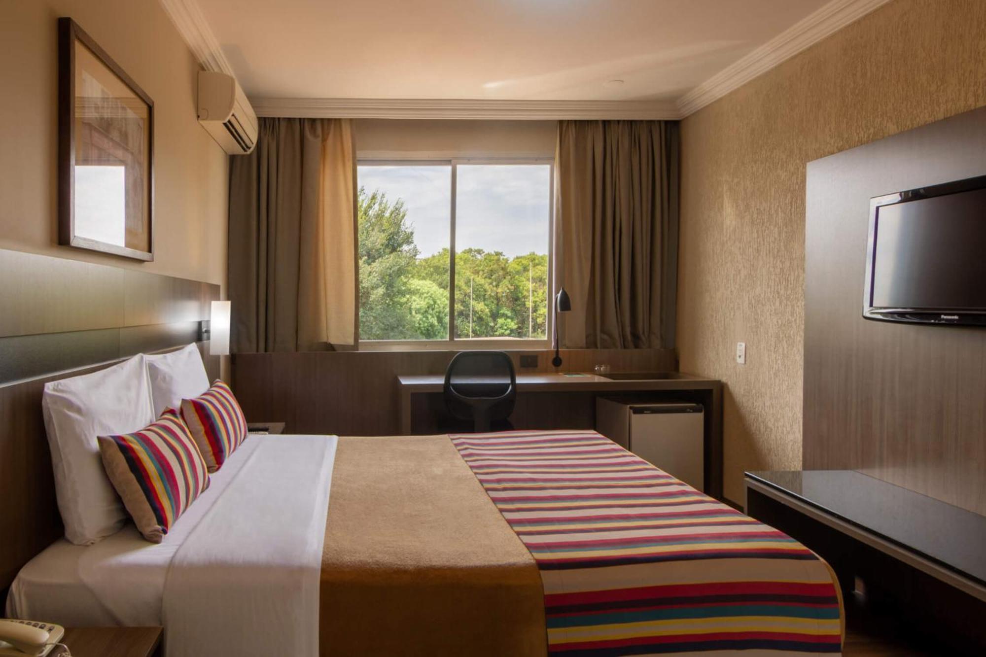 Hotel Deville Express Cascavel Cascavel  Ngoại thất bức ảnh
