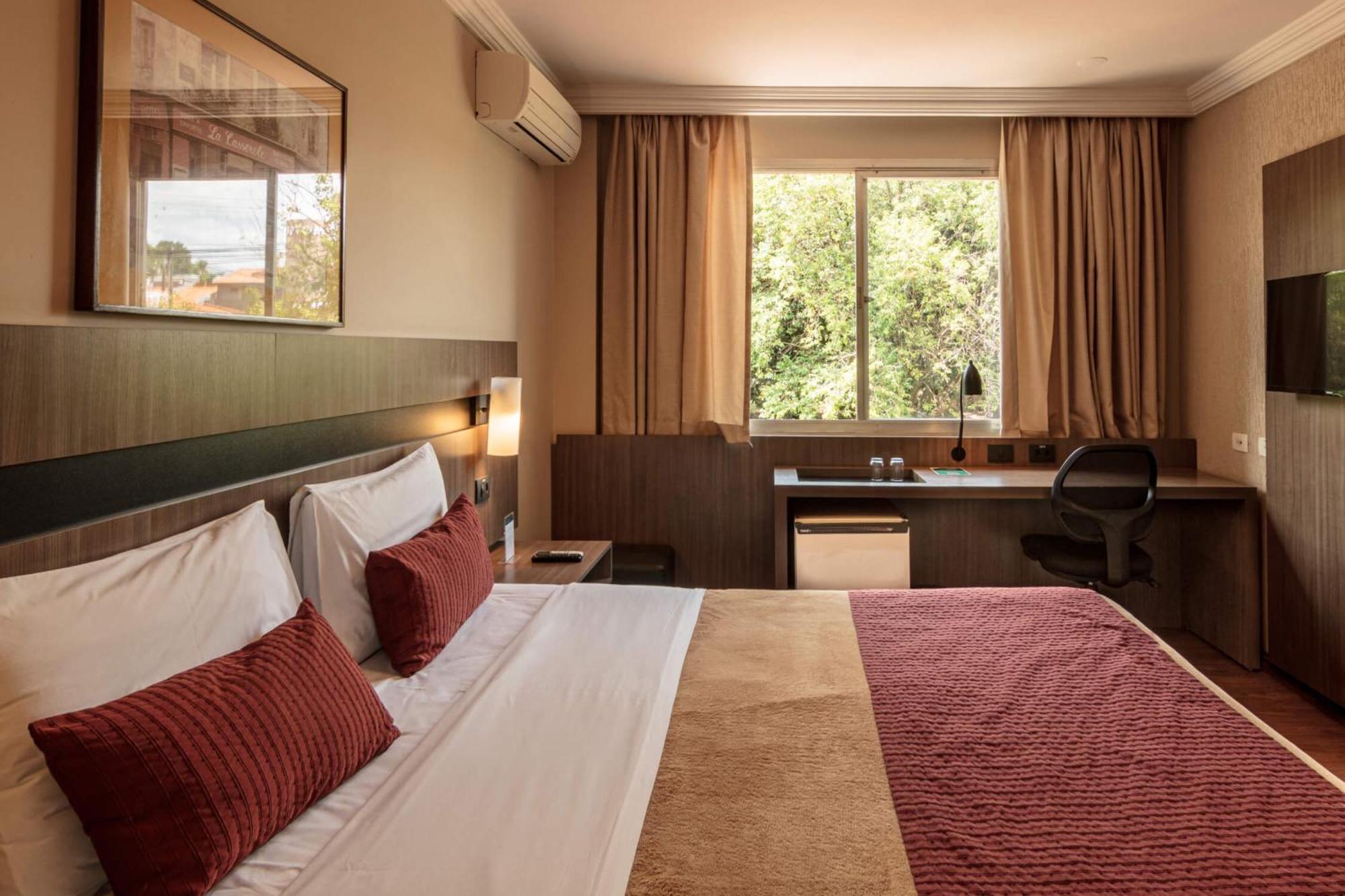 Hotel Deville Express Cascavel Cascavel  Ngoại thất bức ảnh