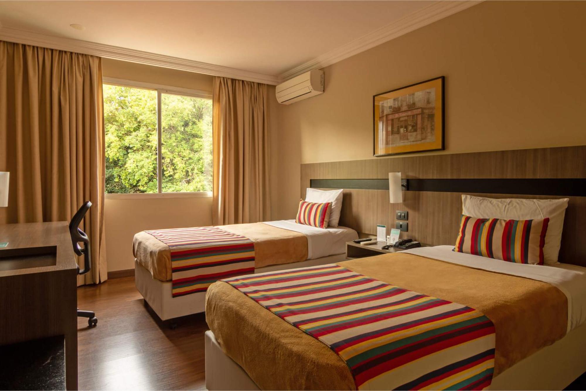 Hotel Deville Express Cascavel Cascavel  Ngoại thất bức ảnh