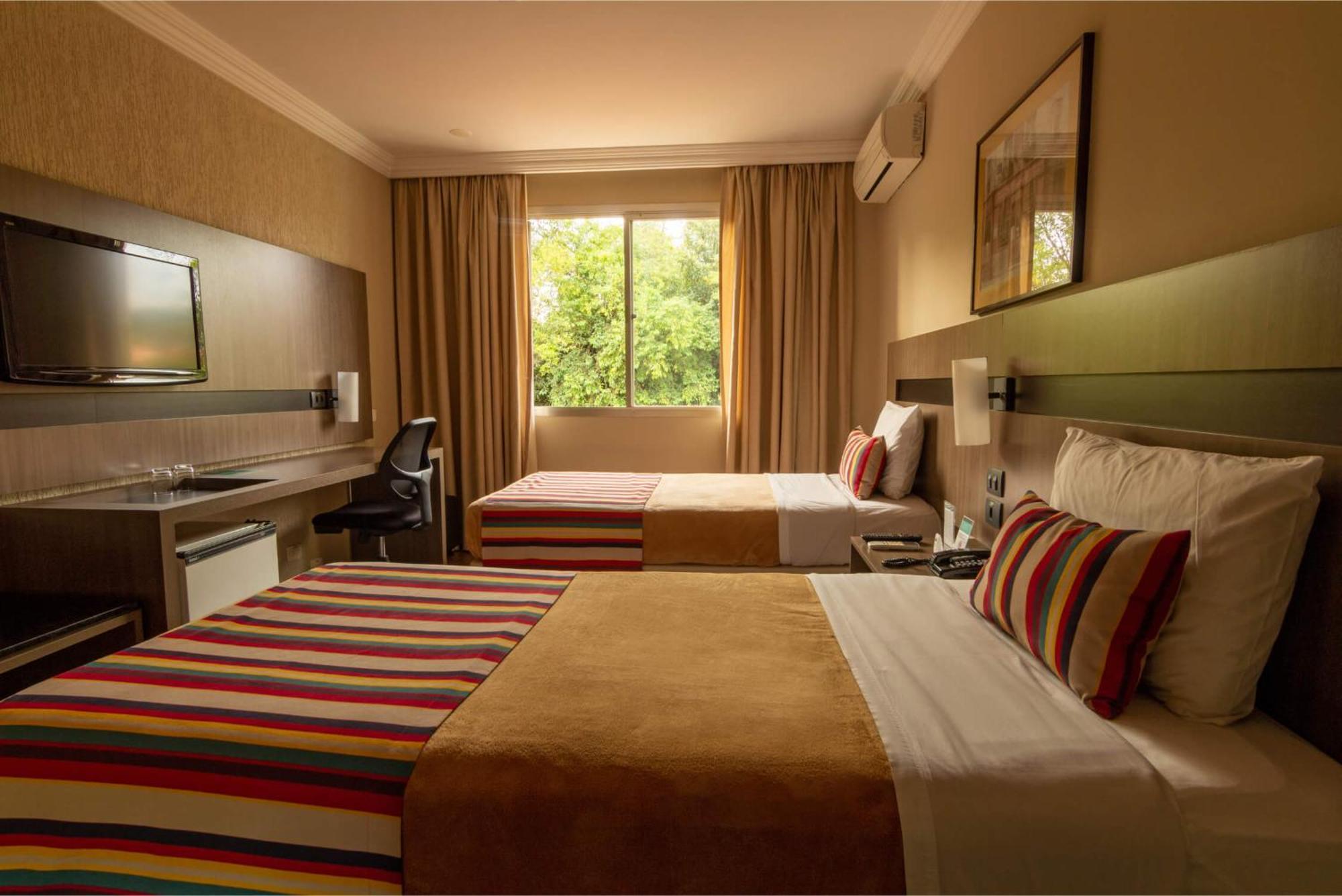 Hotel Deville Express Cascavel Cascavel  Ngoại thất bức ảnh