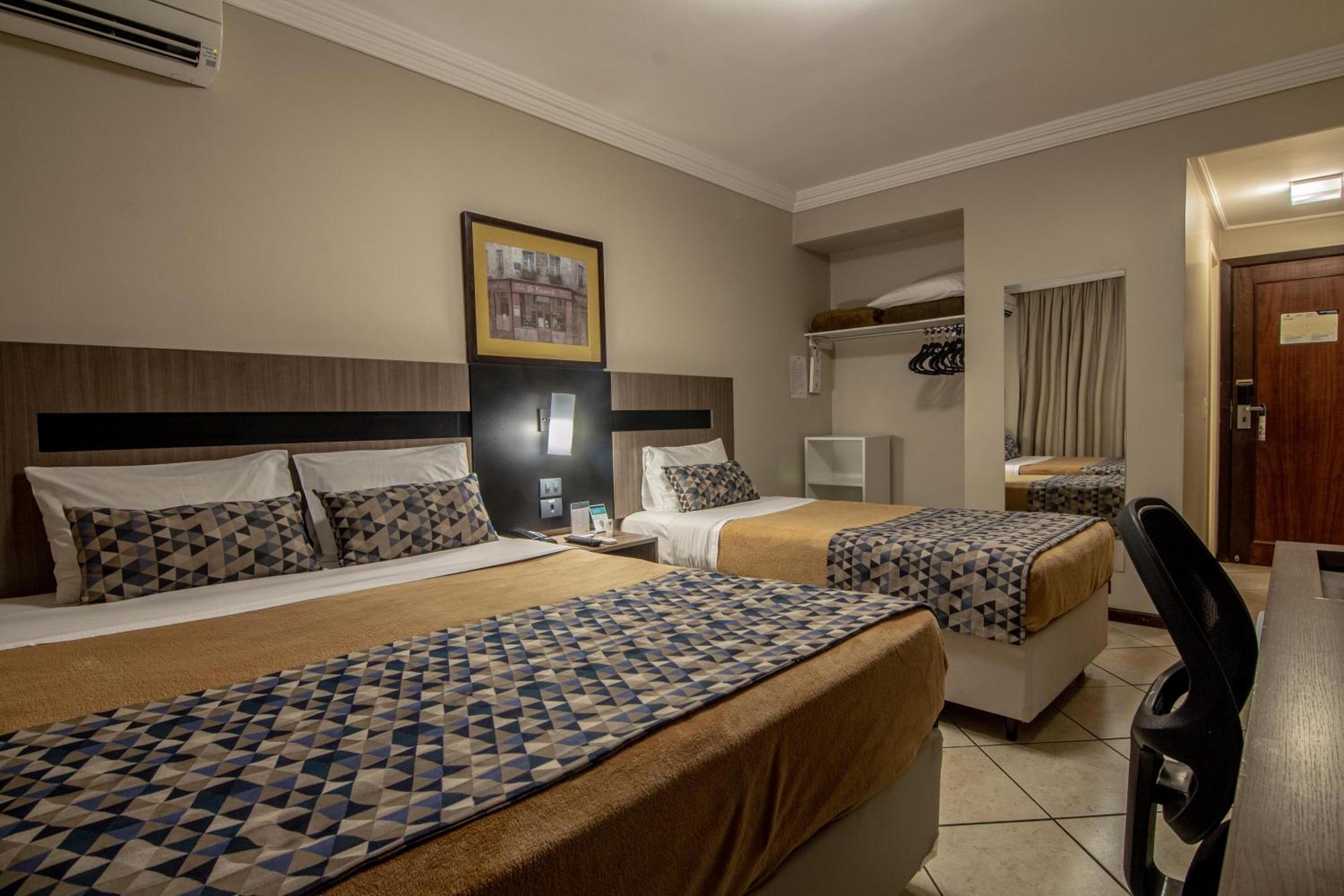 Hotel Deville Express Cascavel Cascavel  Ngoại thất bức ảnh